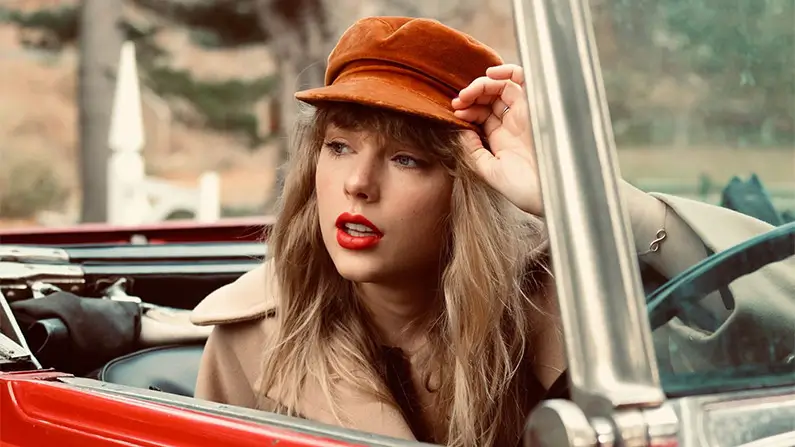 10 Crazy Facts About Global Superstar Taylor Swift